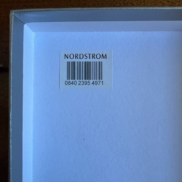 Elegant 14K Gold Pear Pendant Necklace by Bony Levy - Picture 3 of 7